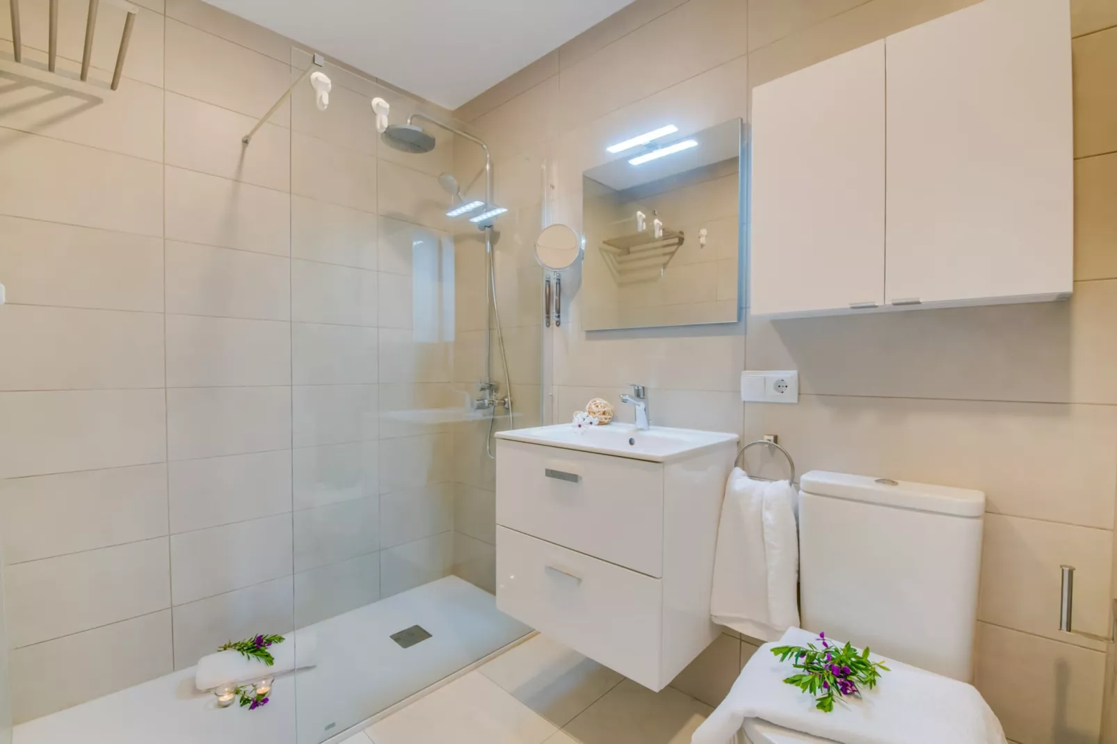 Silver-Bathroom