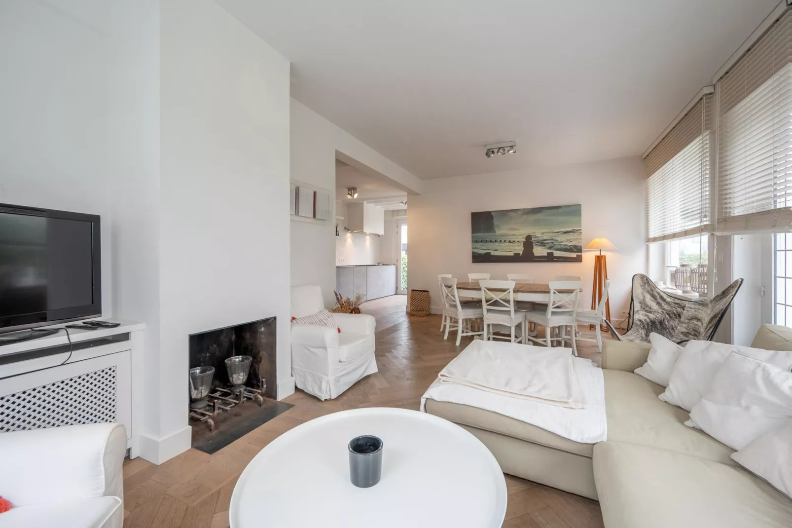Residence Zeerobbenlaan 12-0-Living room