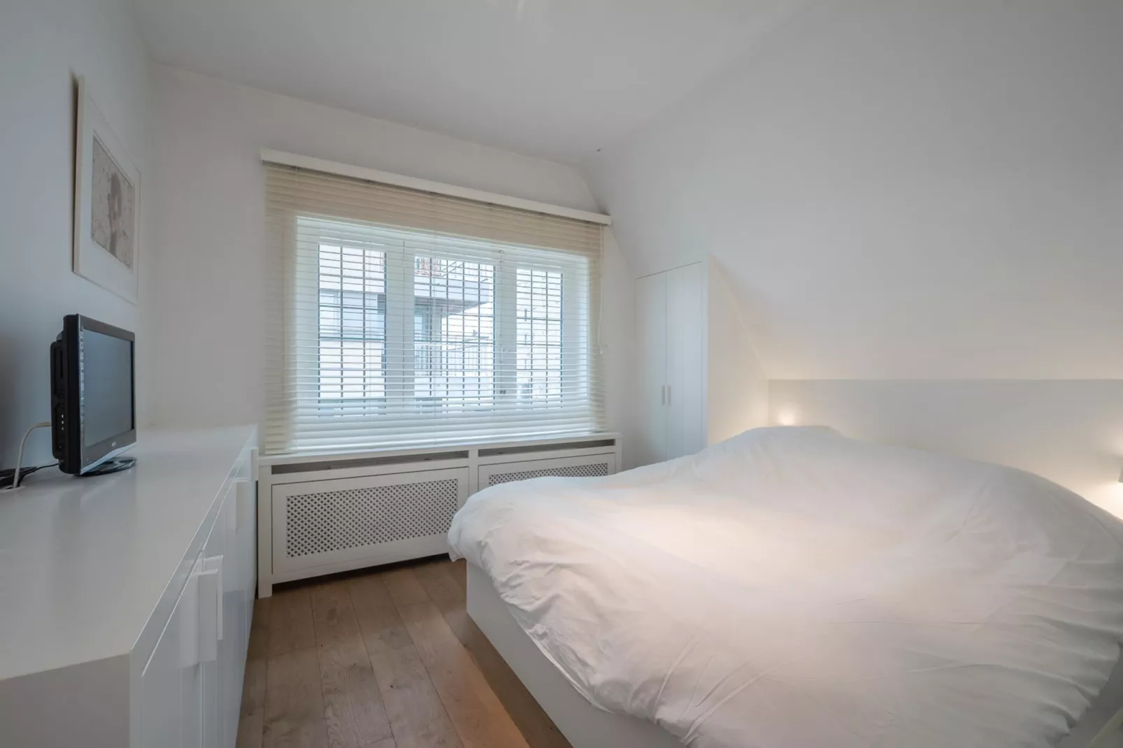 Residence Zeerobbenlaan 12-0-Bedroom