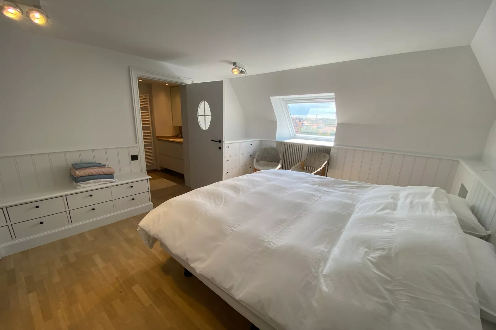 Residence CANADASQUARE-22-Bedroom