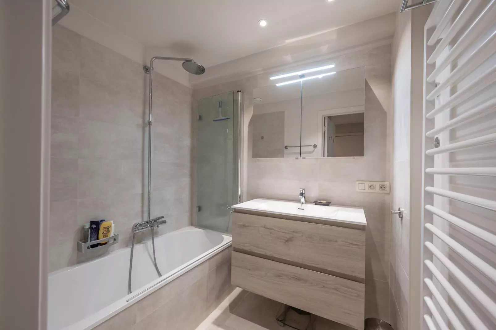 Residence SURFCORNER-21-Bathroom
