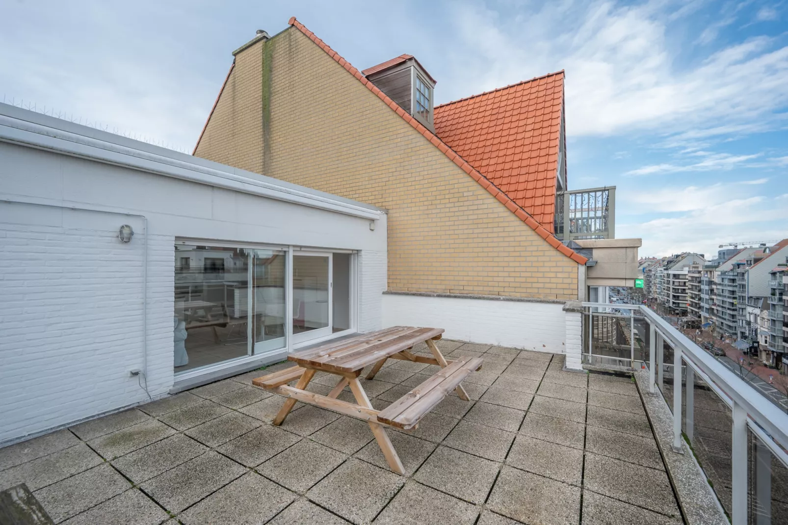 Residence CHATEAUNEUF-62-Terrace balcony
