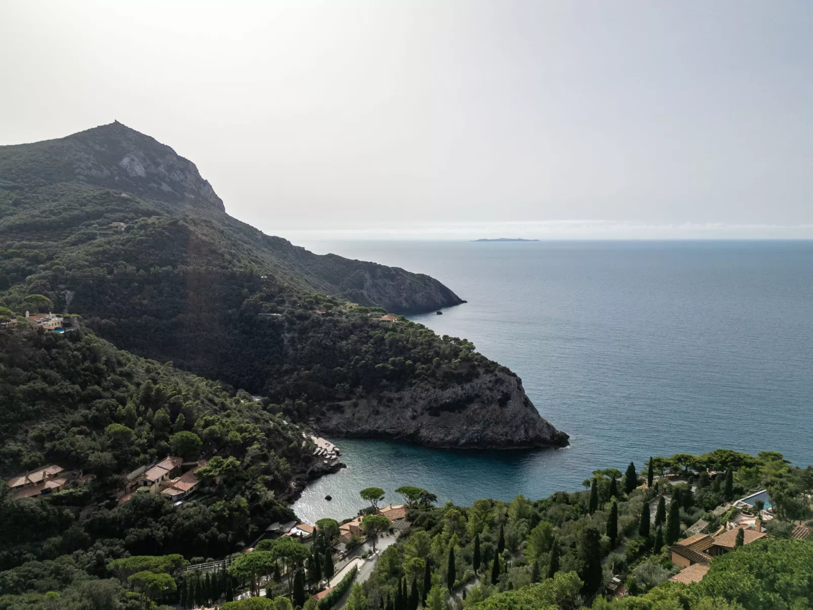 Cala Piccola-Outside