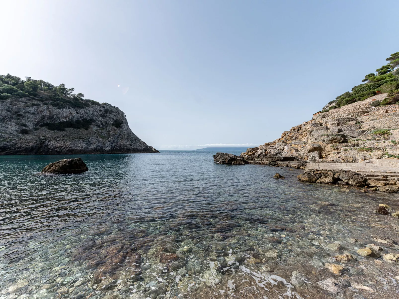 Cala Piccola-Outside