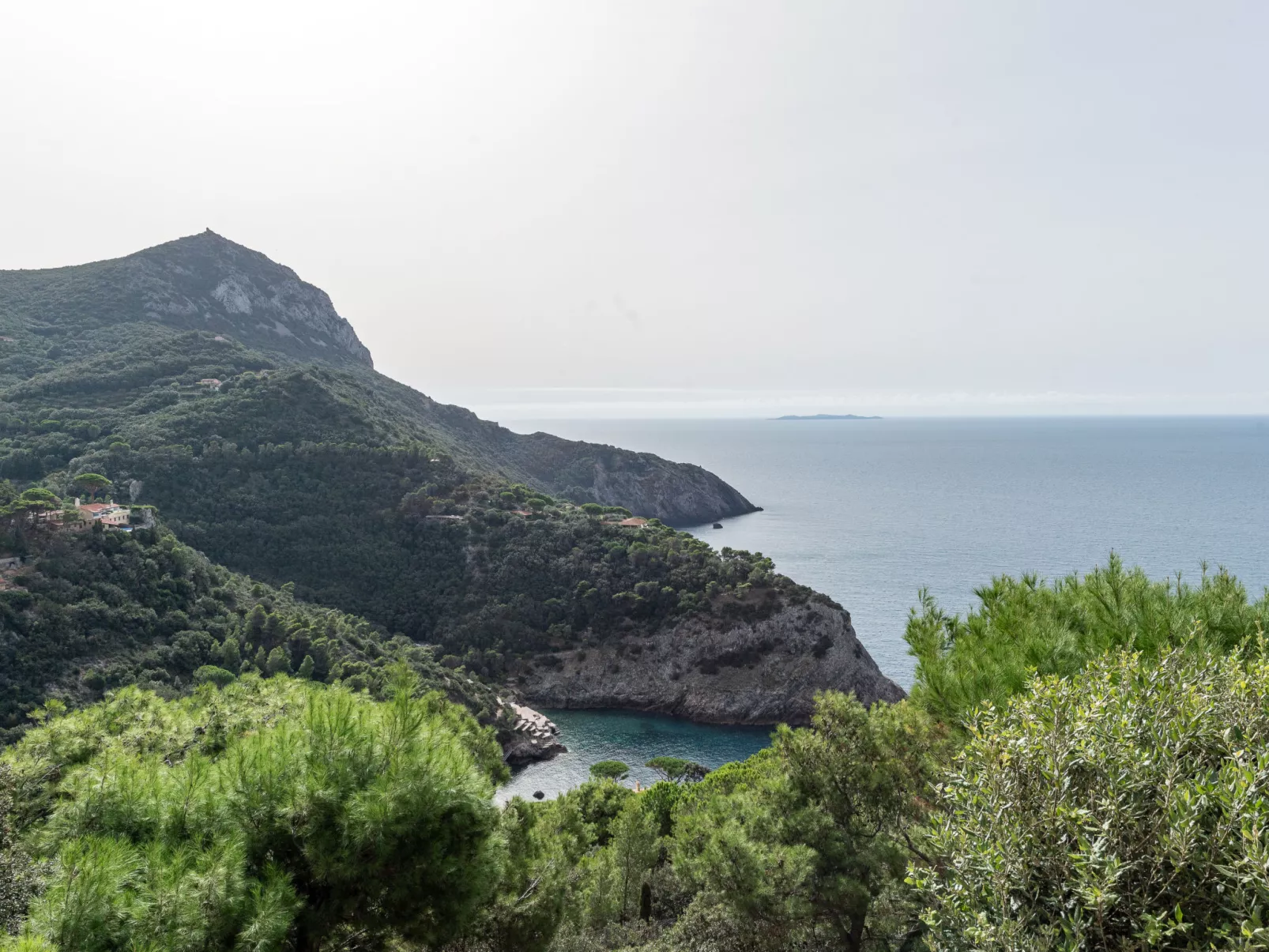 Cala Piccola-Outside