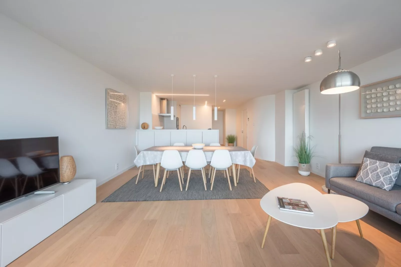 Residentie Louise I-3C-Dining room