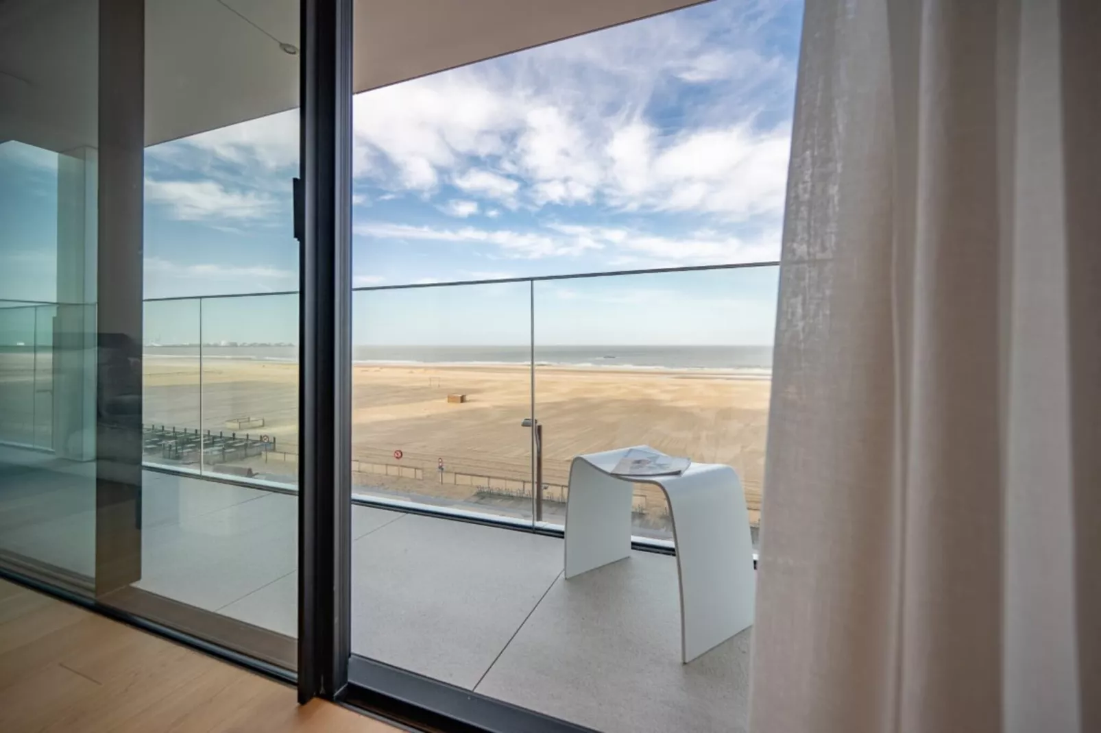 Residentie Louise I-3C-Terrace balcony