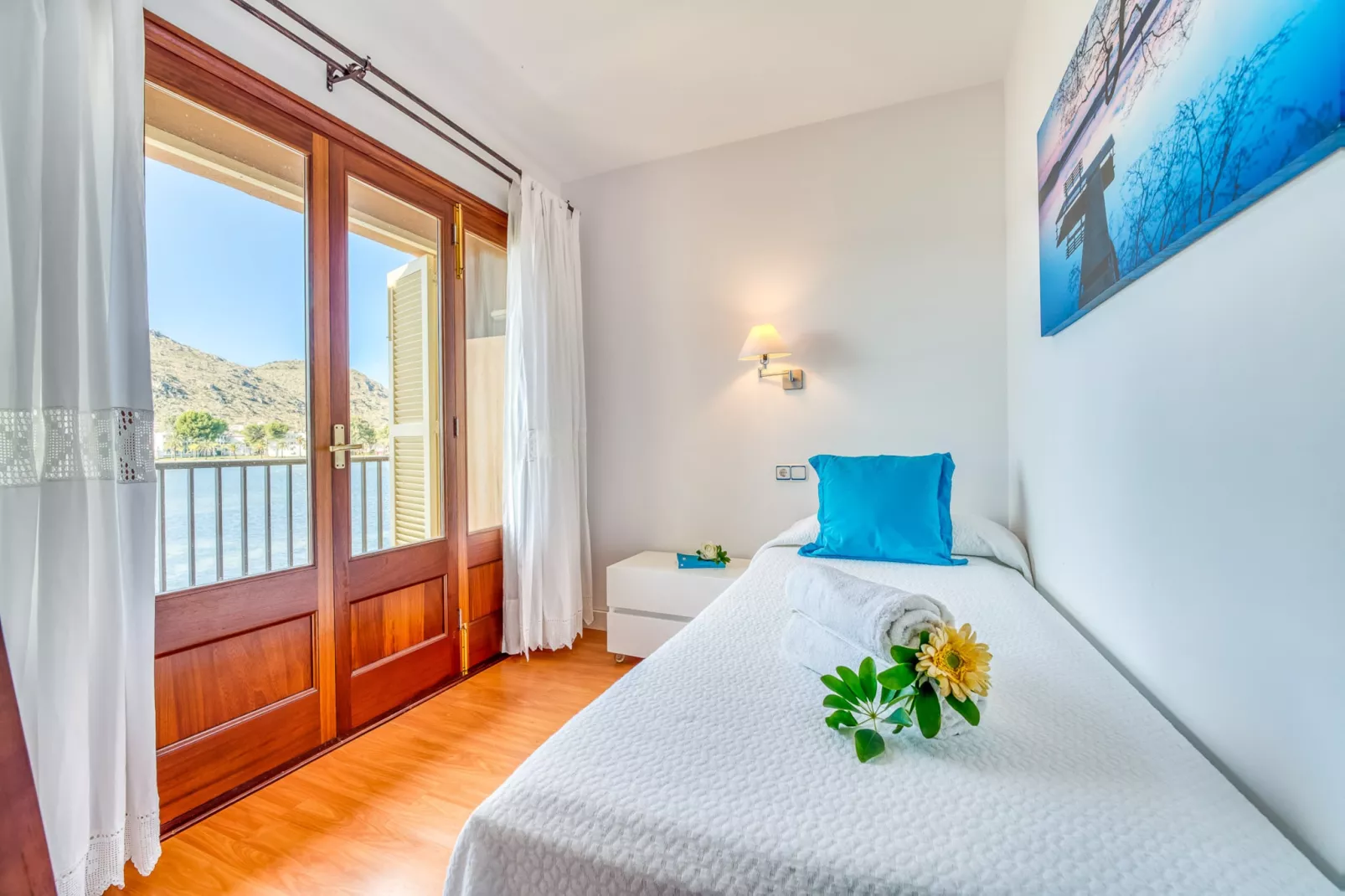 Nenufars-Bedroom