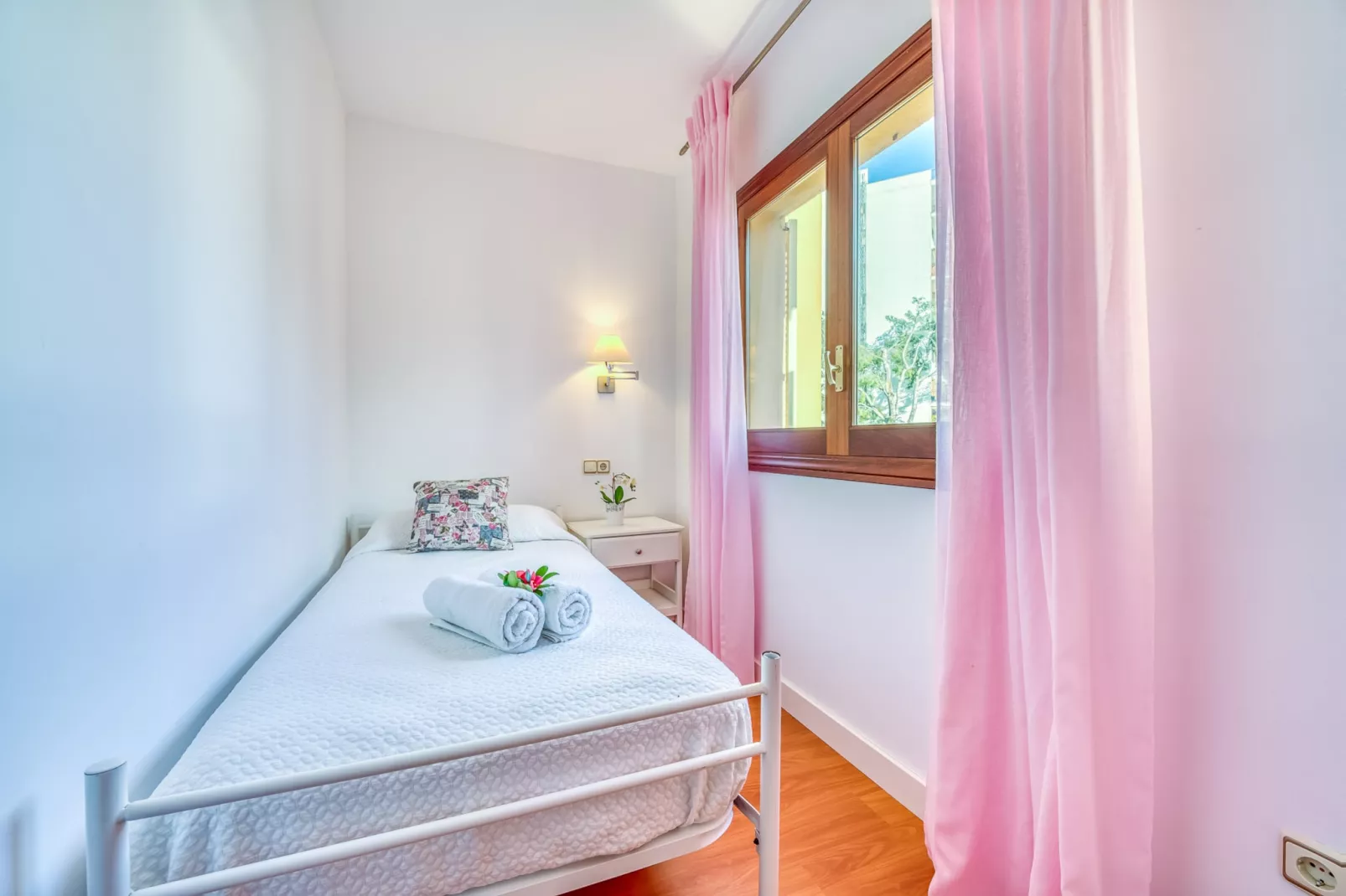 Nenufars-Bedroom