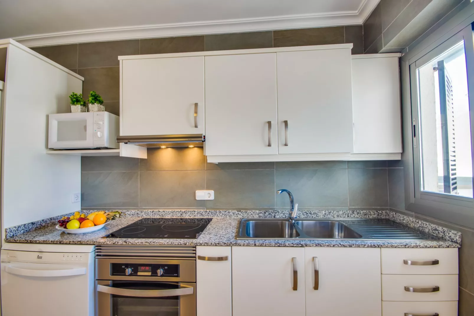 Concha 4 PAX-Kitchen