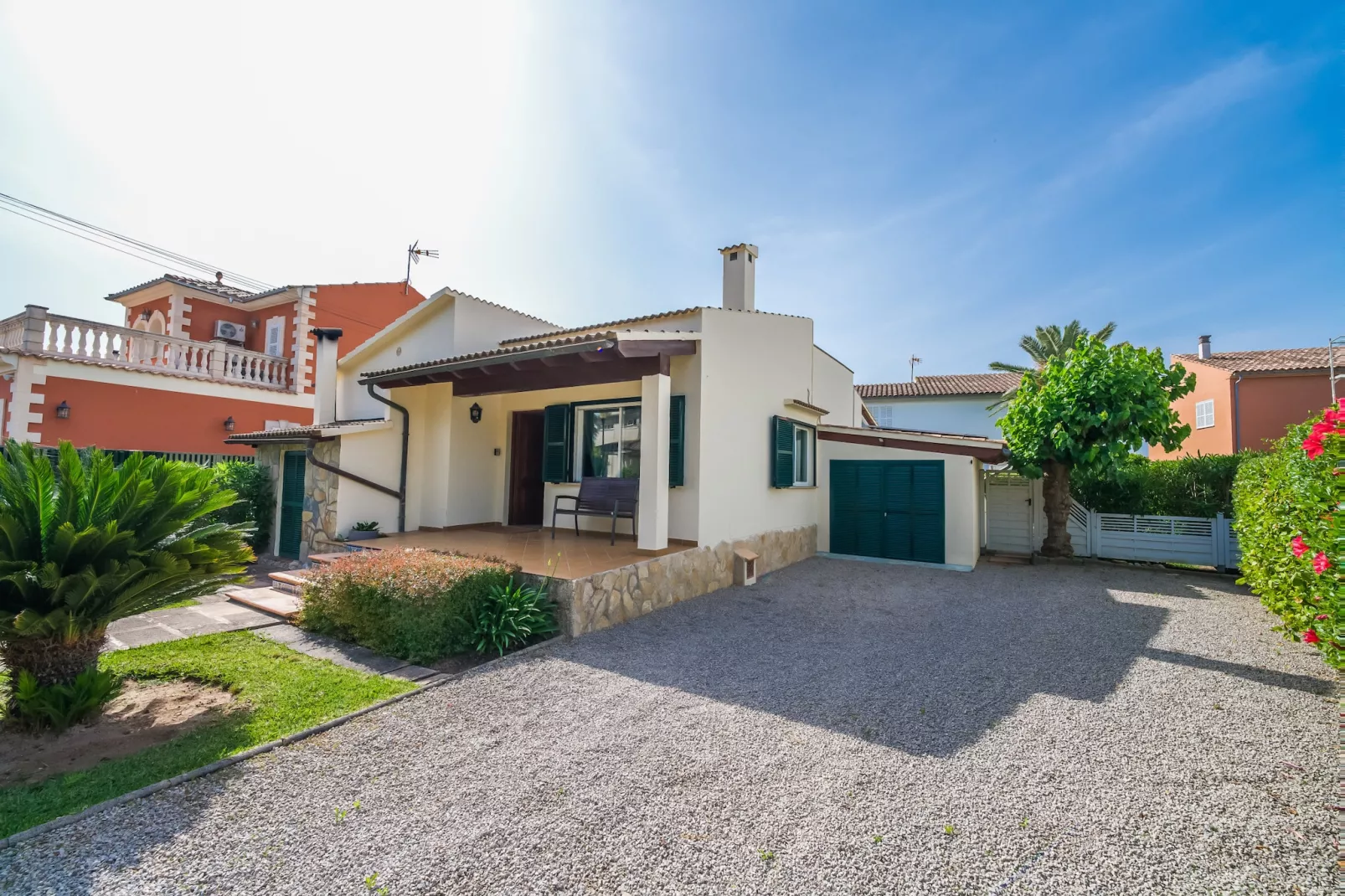 Casa Kerchner-Exterior summer