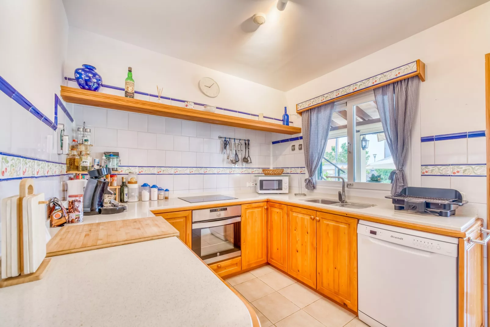 Casa Kerchner-Kitchen