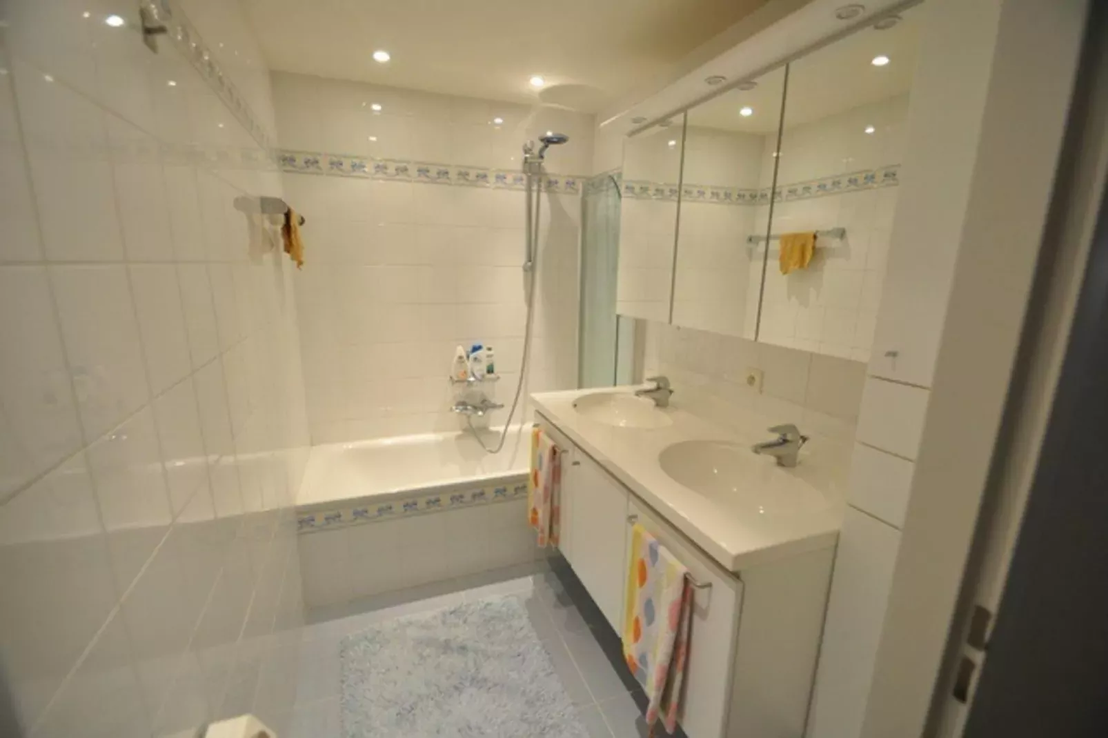 Residence Sunrise-45-Badezimmer