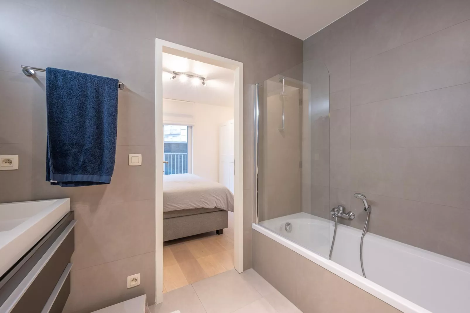 Residence RIVIERRA-11-Bathroom