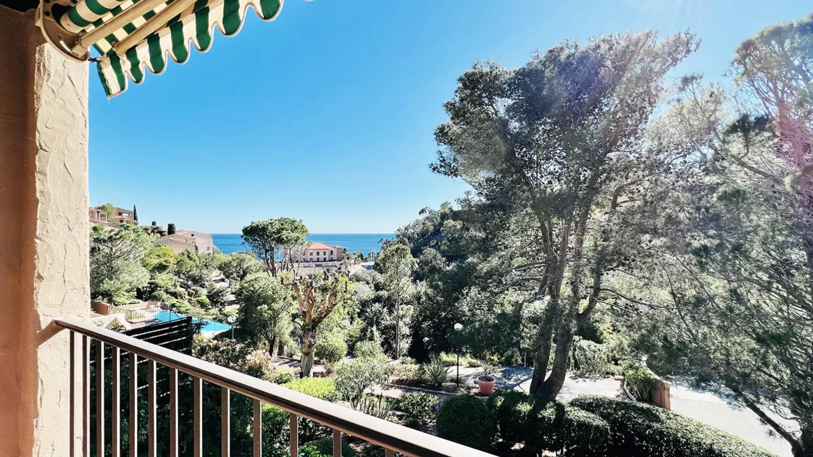 La Bussola-Aussicht Sommer