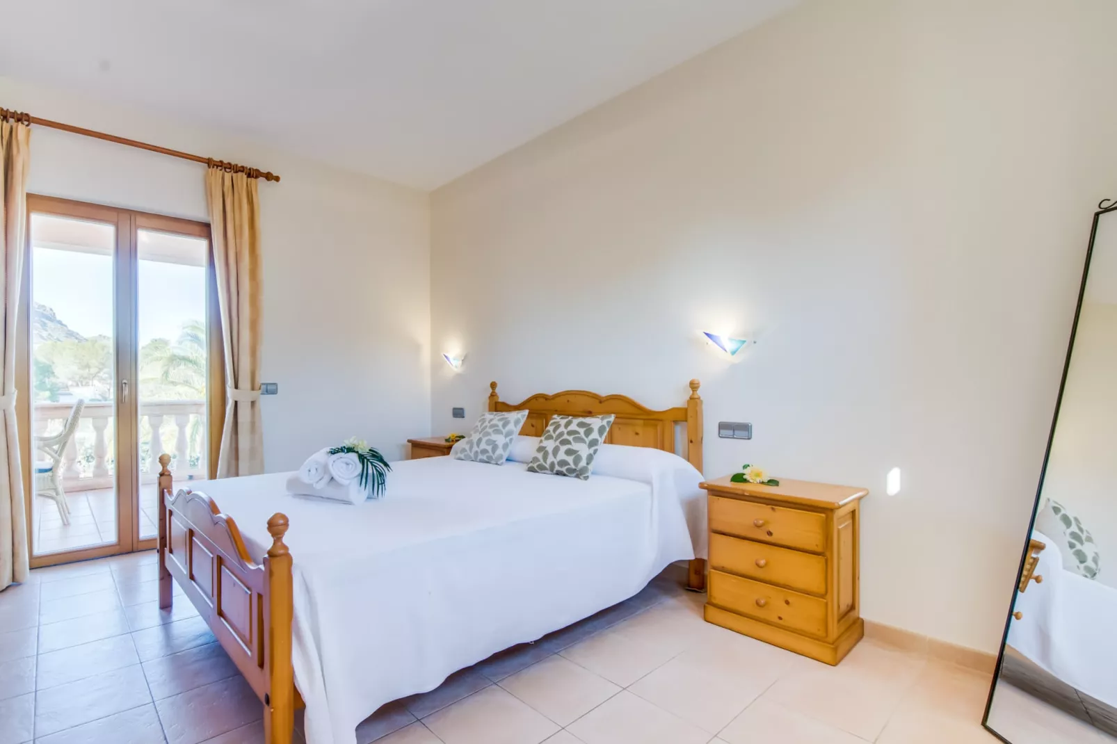 Aran Berna-Bedroom