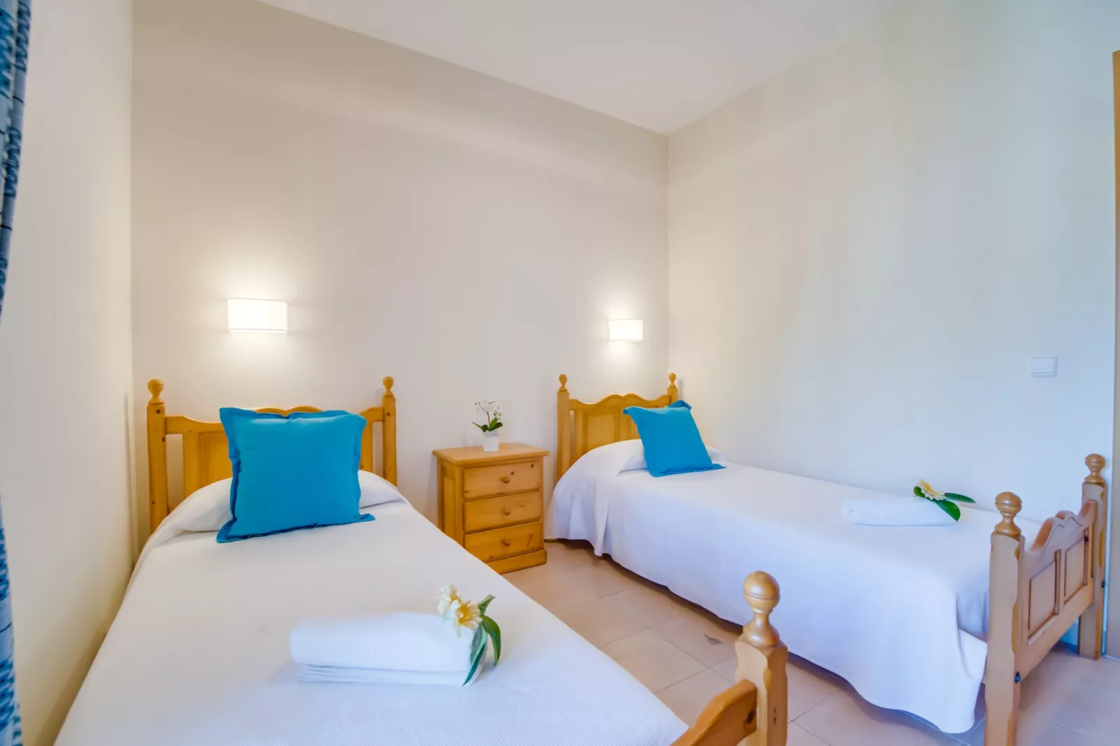 Aran Berna-Bedroom