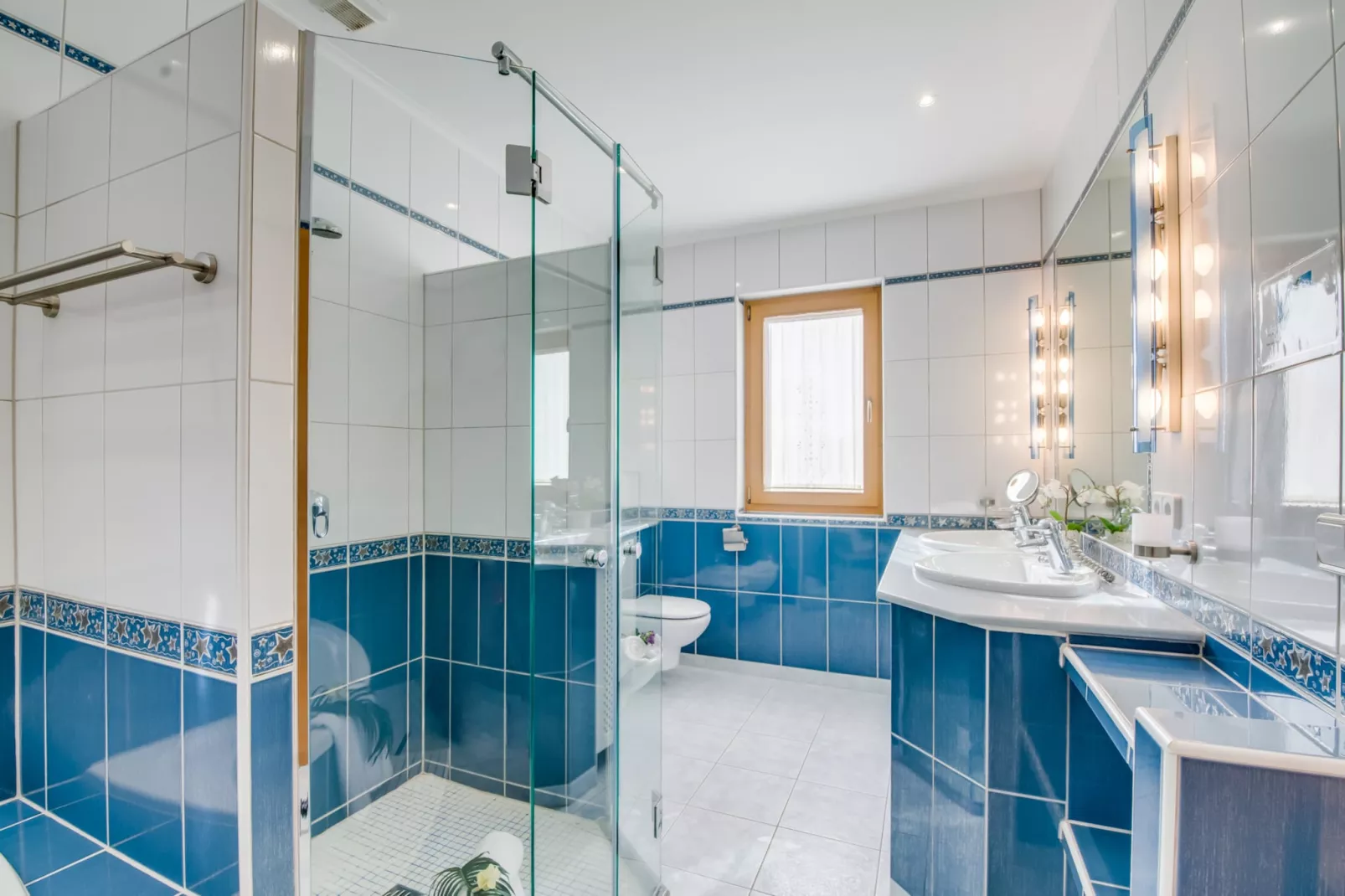 Aran Berna-Bathroom