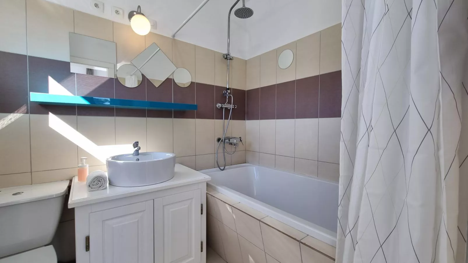 Clos des Oliviers-Bathroom