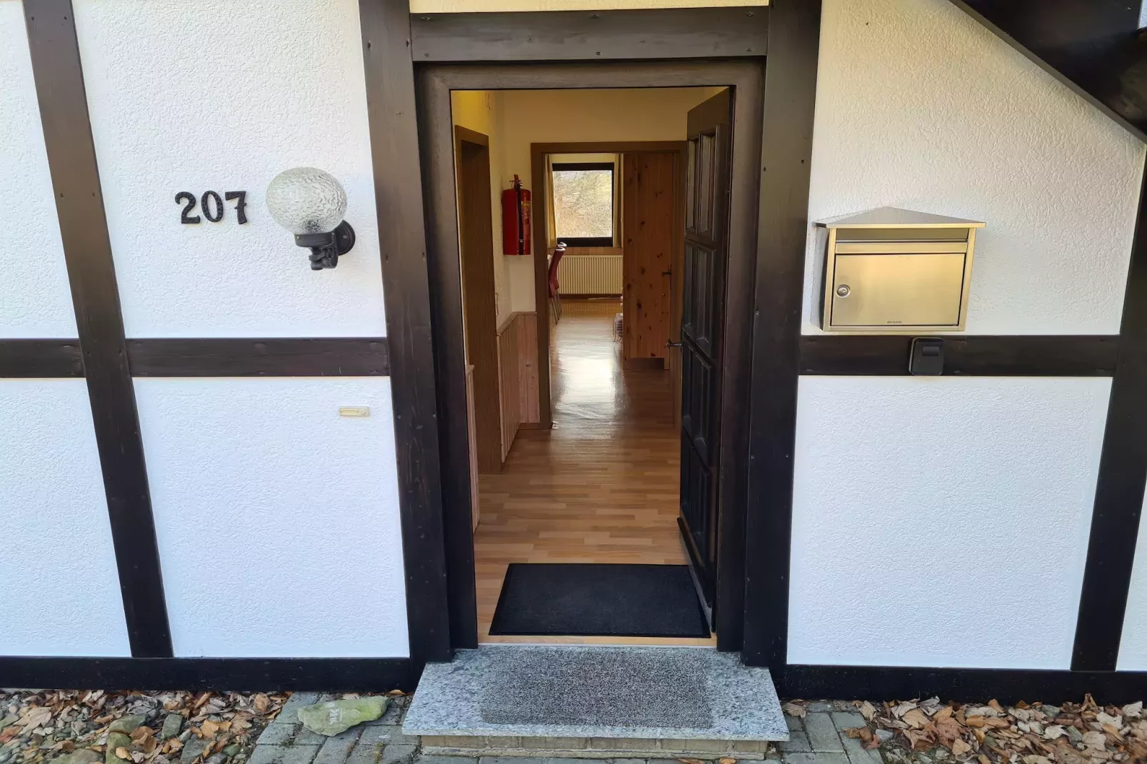Am Sternberg-Hall & reception