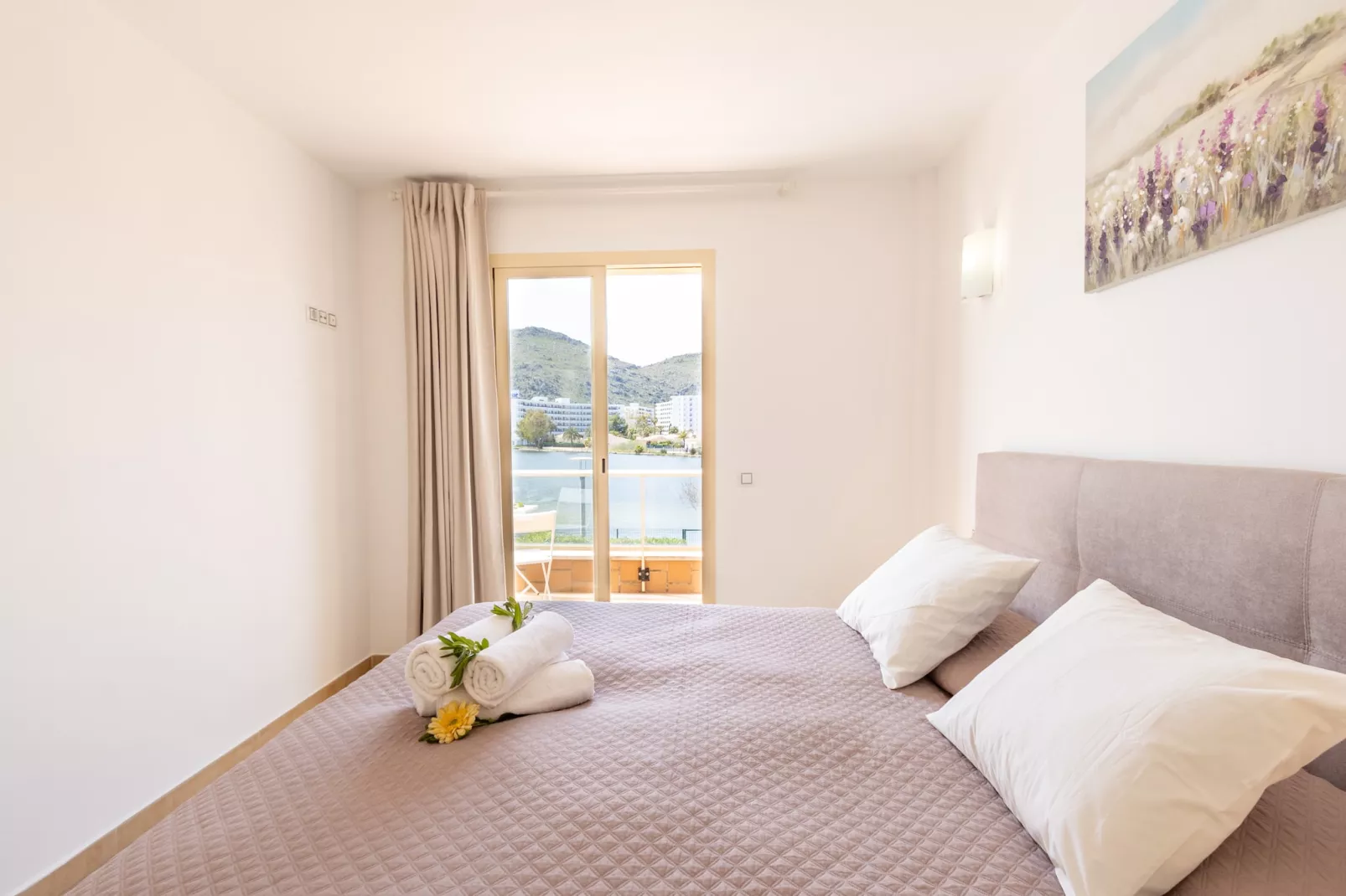 View Lake-Bedroom