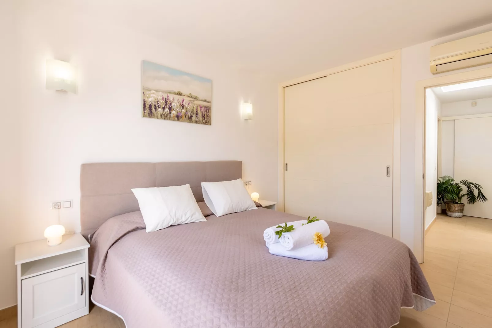 View Lake-Bedroom