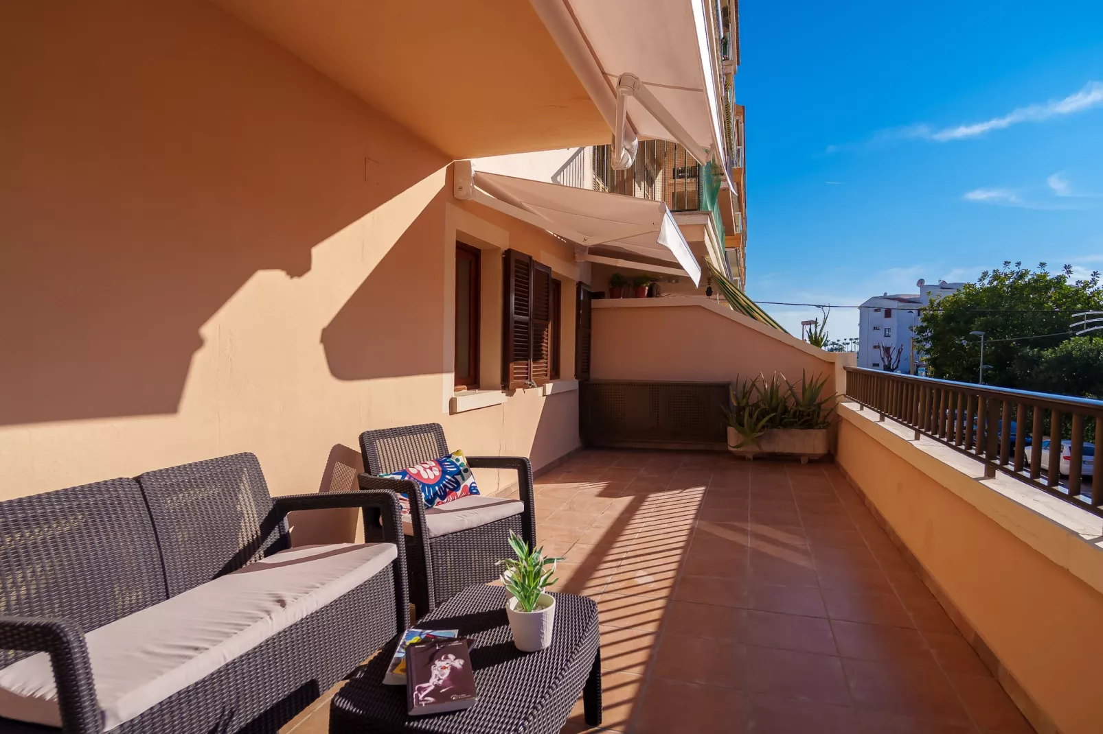NICE 4 YOU-Terrasse