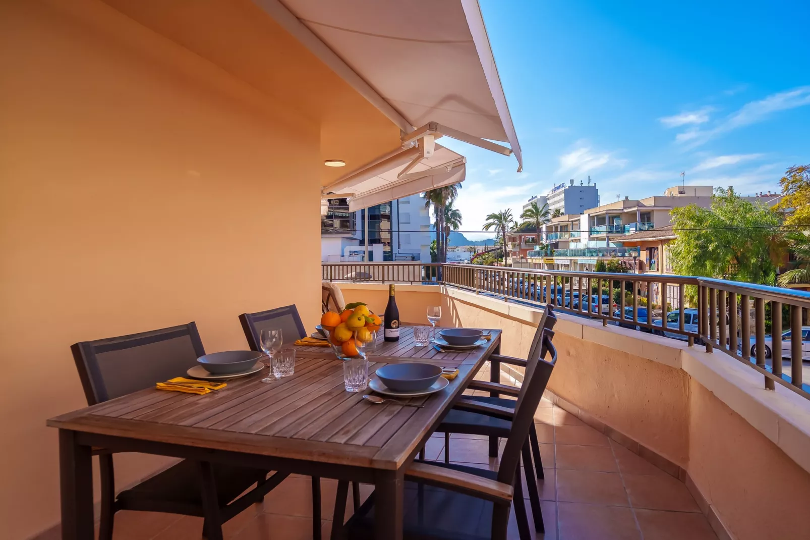 NICE 4 YOU-Terrasse