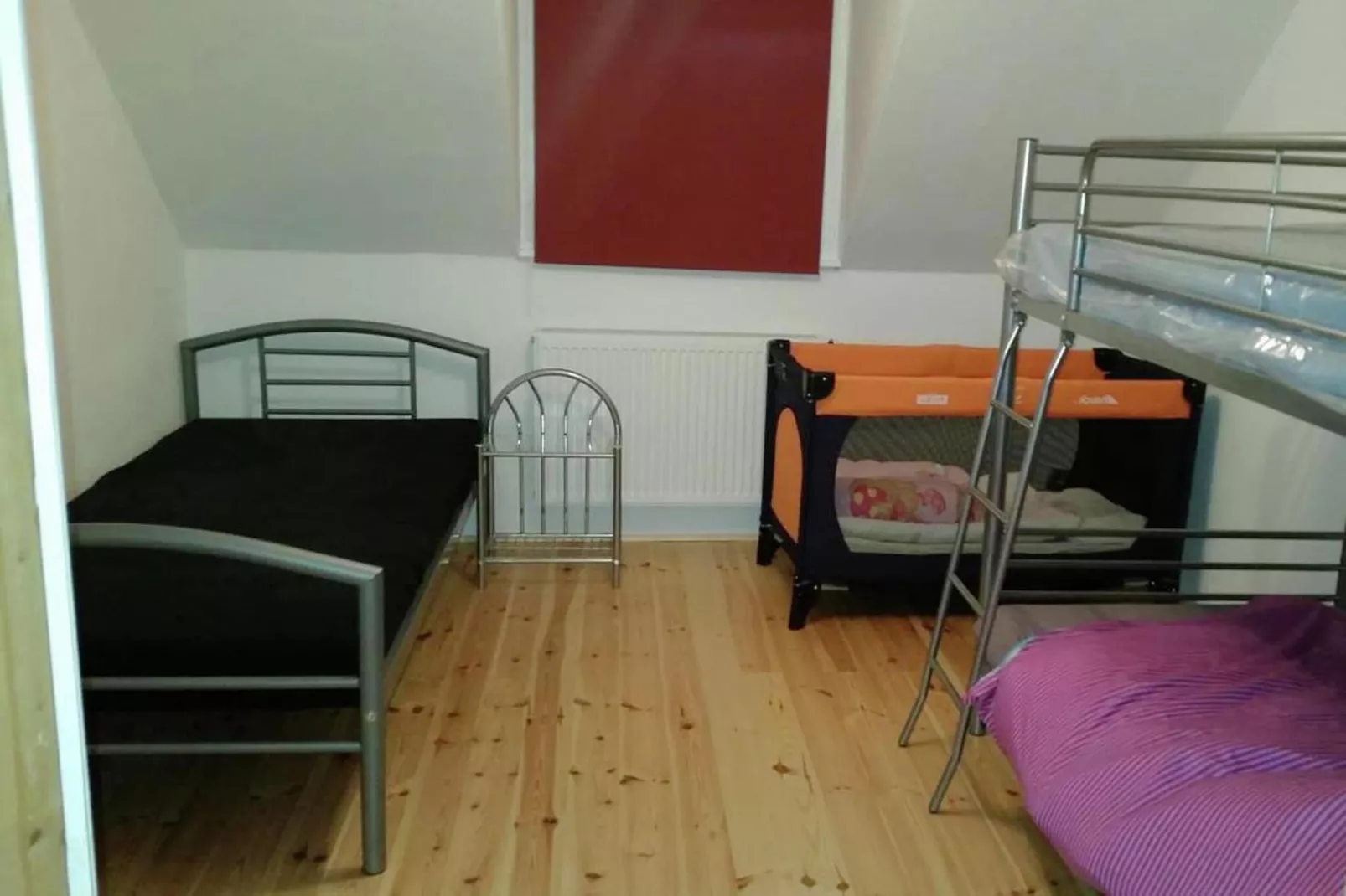 Spiegeltal-Bedroom
