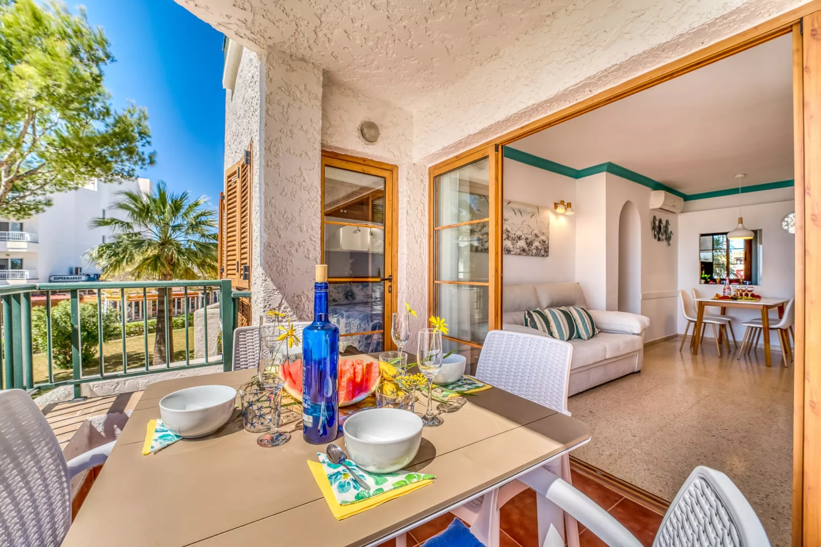 Blue Bay-Terrace balcony