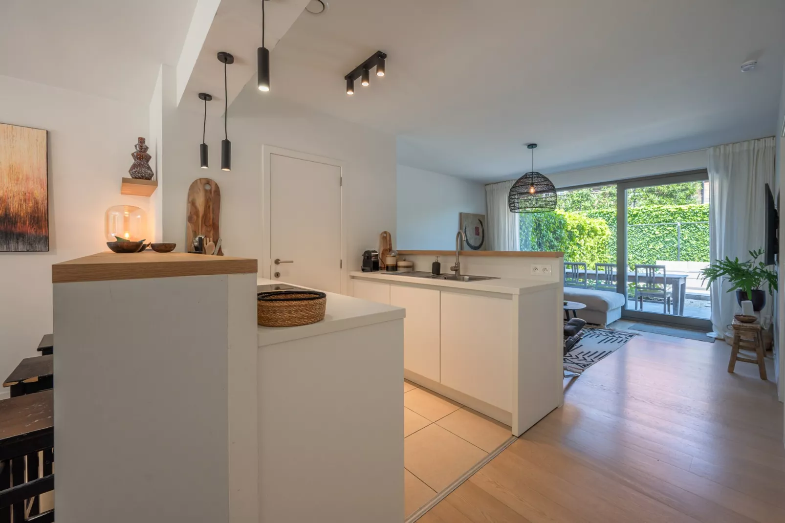Residence PRIMAVERA-01-Kitchen