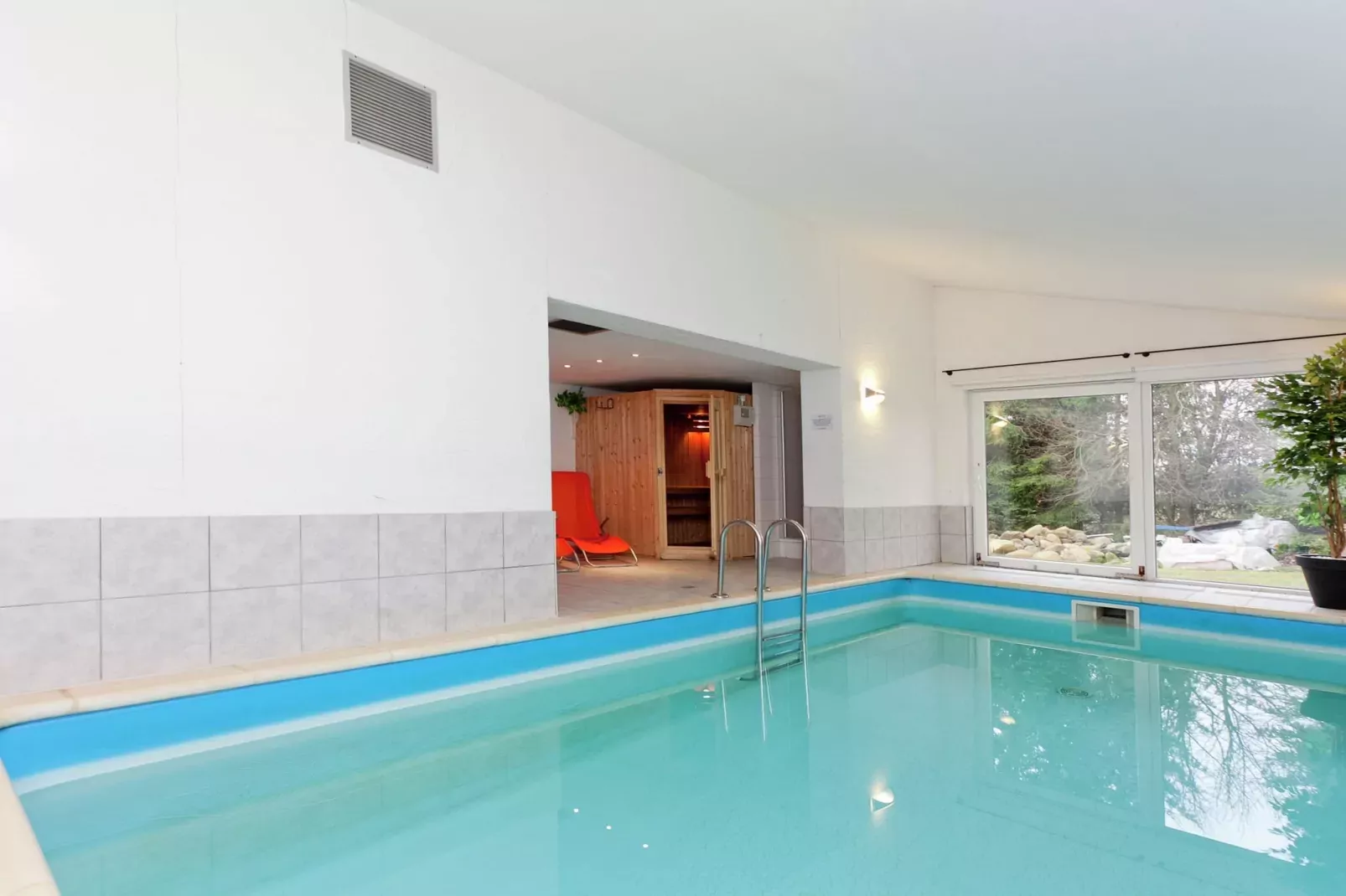Ferienhaus Loretta-Schwimmbad