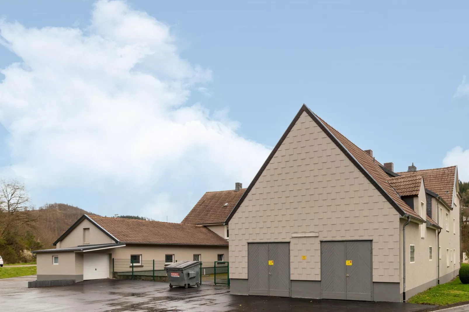 Groepshuis Eifel-Exterior summer