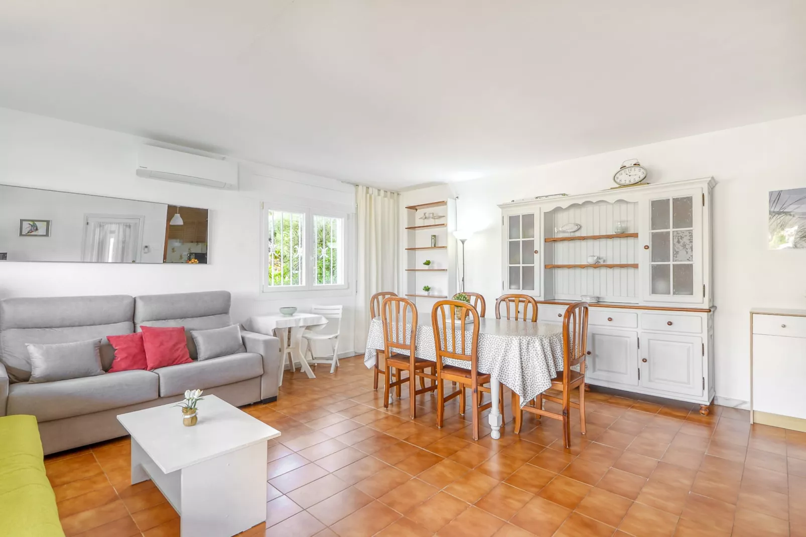 RUBENS C2 Almadrava-Living room