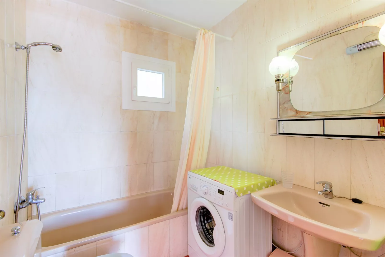 RUBENS C2 Almadrava-Bathroom