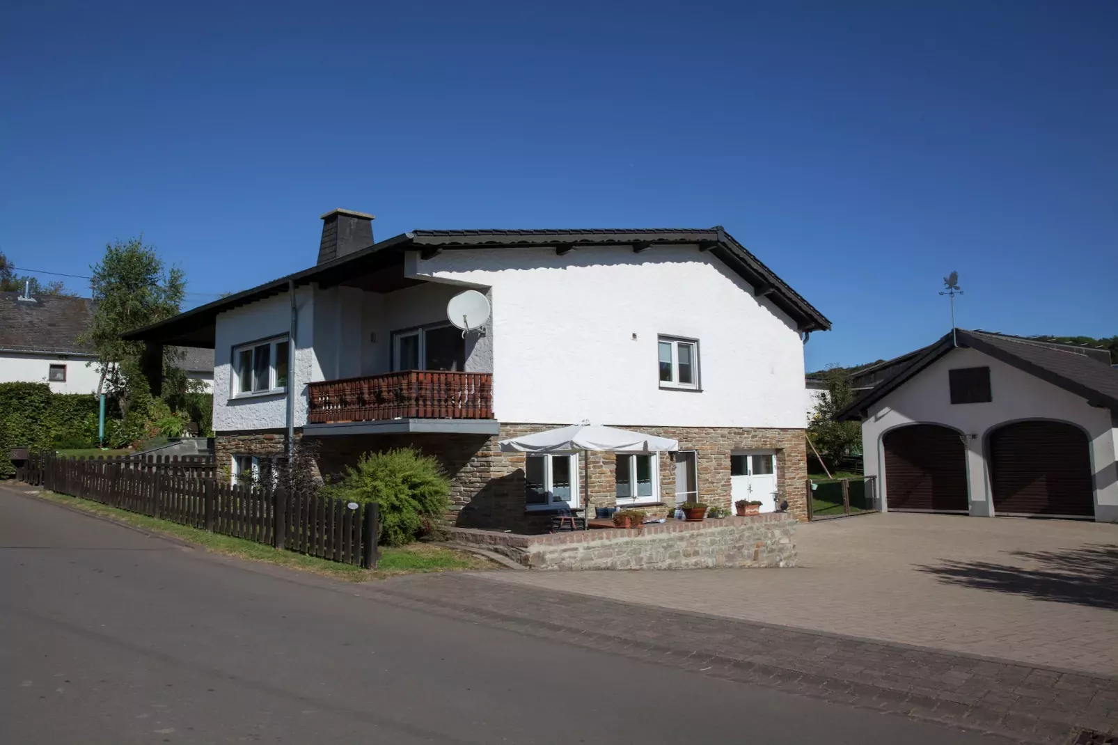 Haus Heinen-Exterior summer