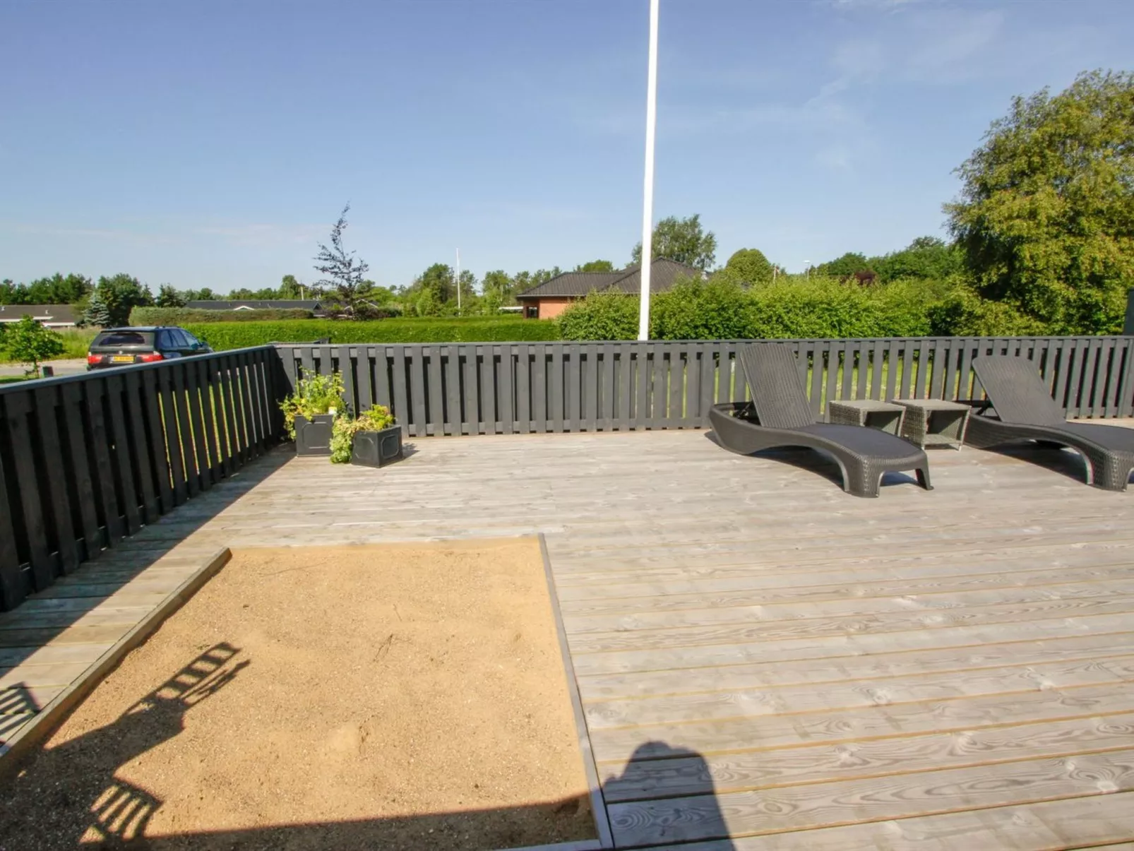"Bryti" - 500m from the sea-Drinnen
