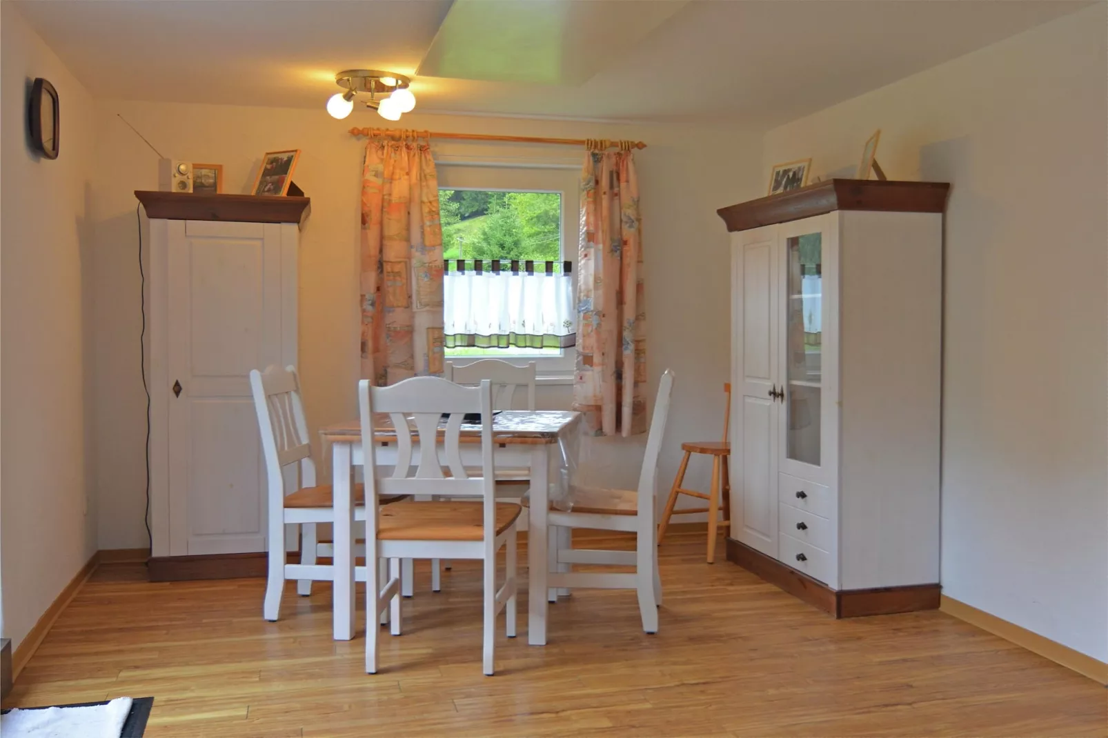 Waldhäuschen-Dining room