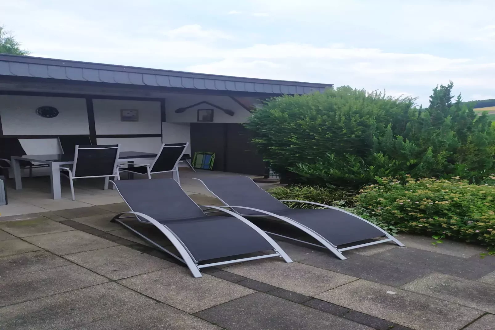 Ferienhaus am Hennesee mit Terrasse-Terrace balcony