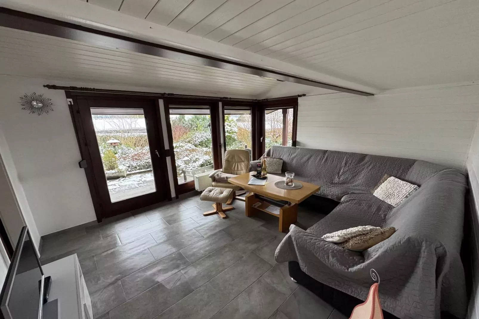Ferienhaus am Hennesee mit Terrasse-Living room