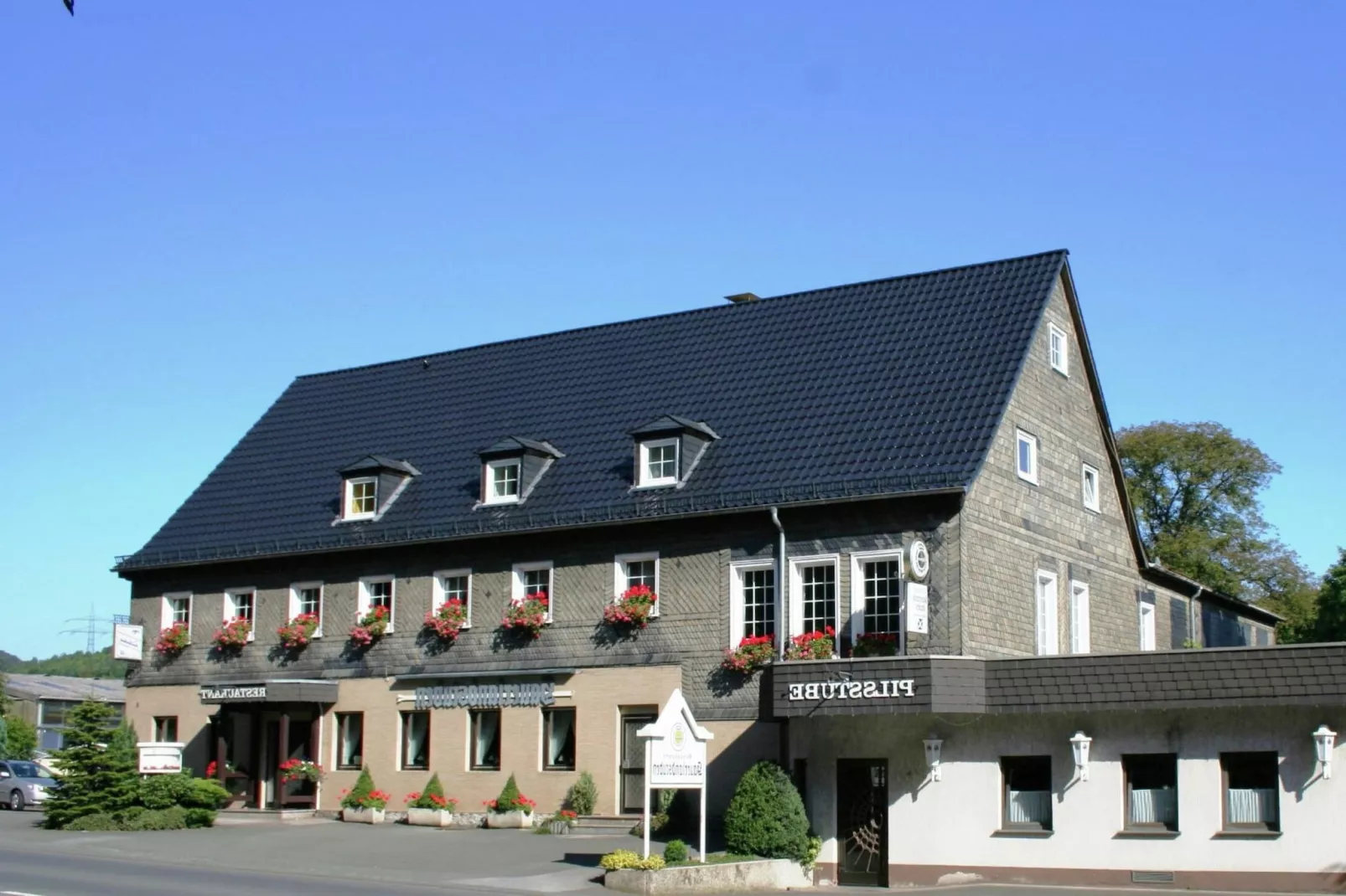 Sauerlandstuben-Exterior summer