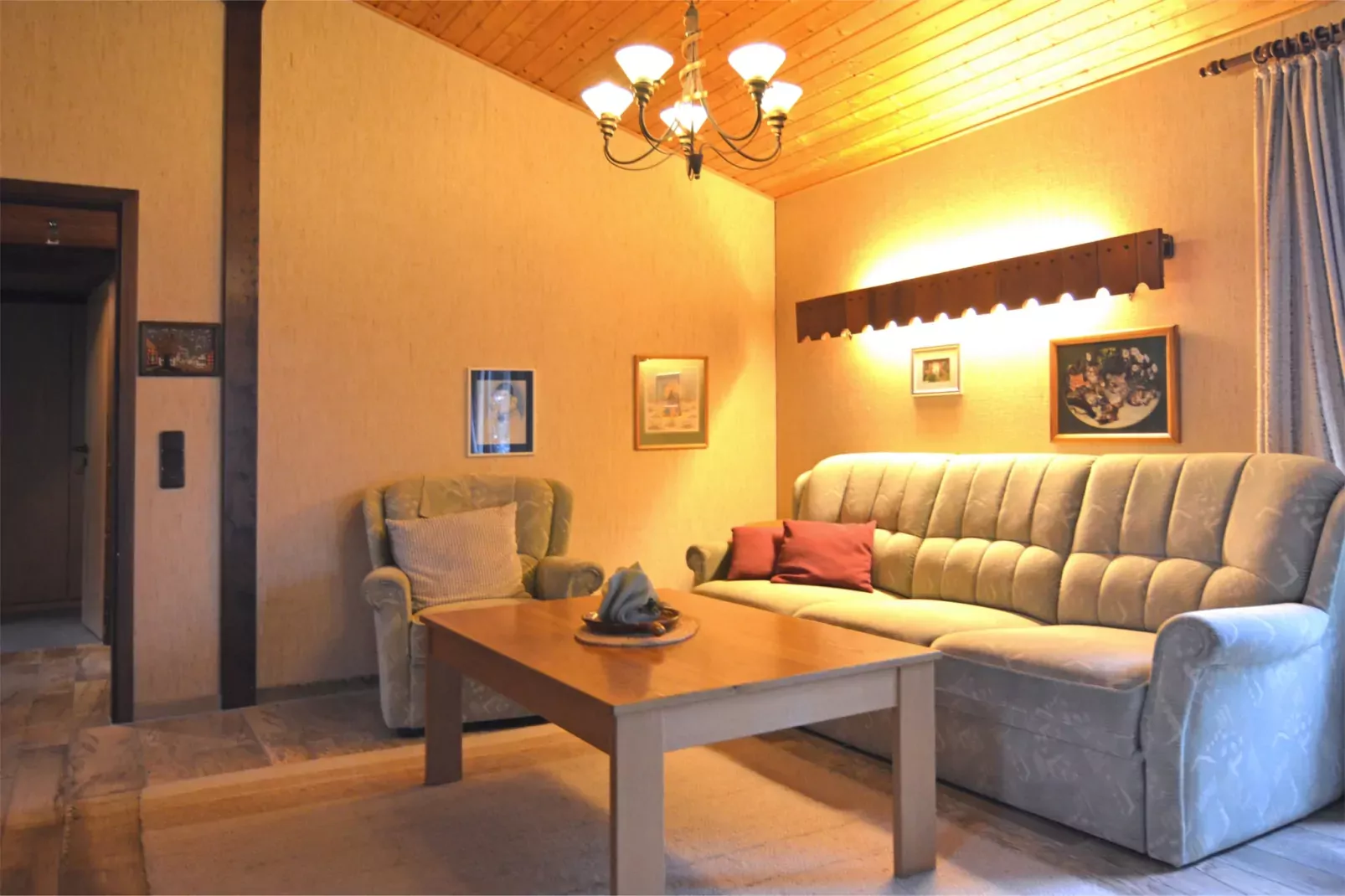 Nina-Living room