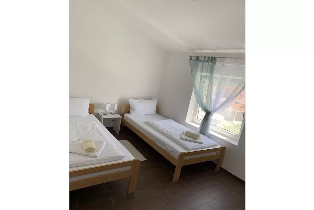 264526-Nicht getaggt