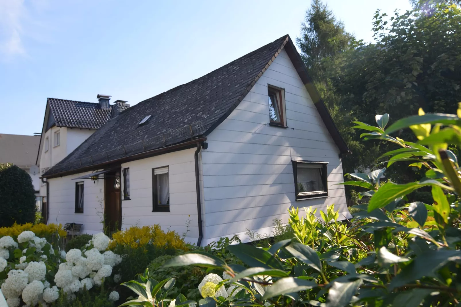 Bestwig-Exterior summer
