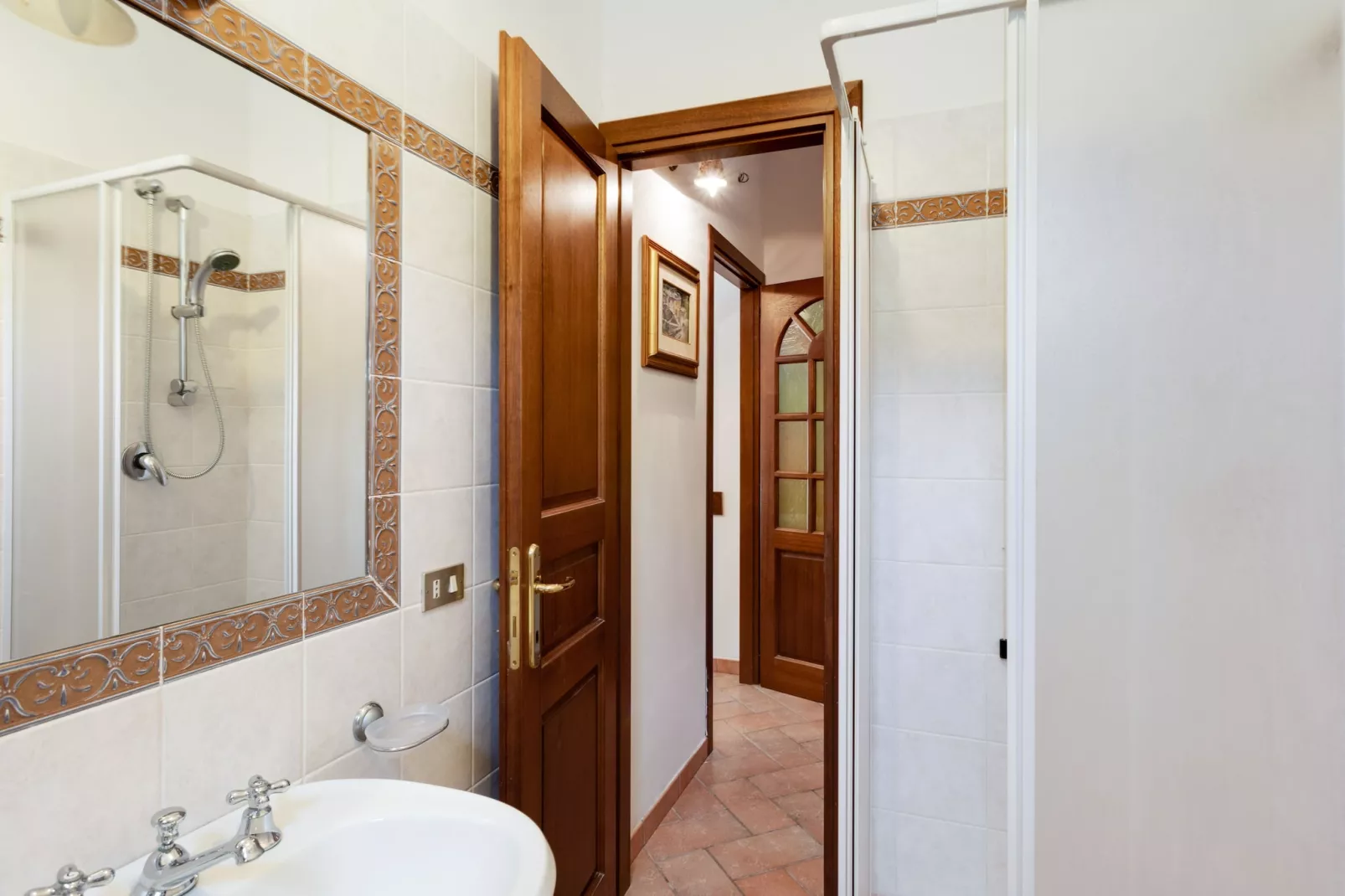 Villa Paradiso 25 persone-Bathroom