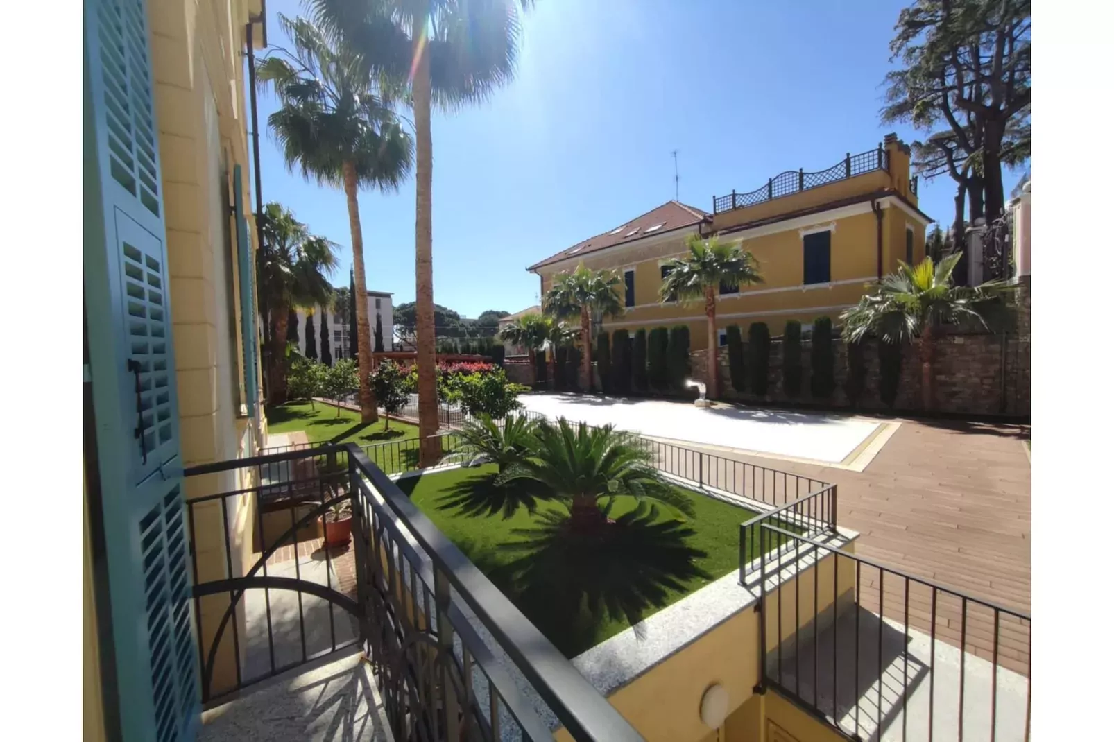 APARTMENTS ALAXIA LUXURY TWO-ROOM APARTMENT 4 PAX-Terrace balcony