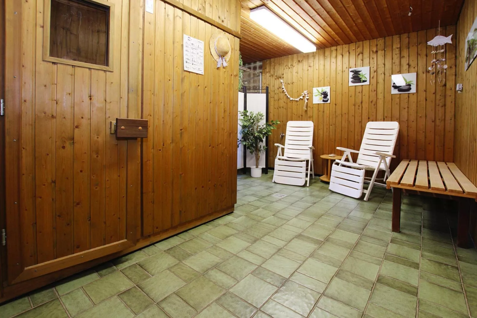 Stöberhai 1 OG-Indoor