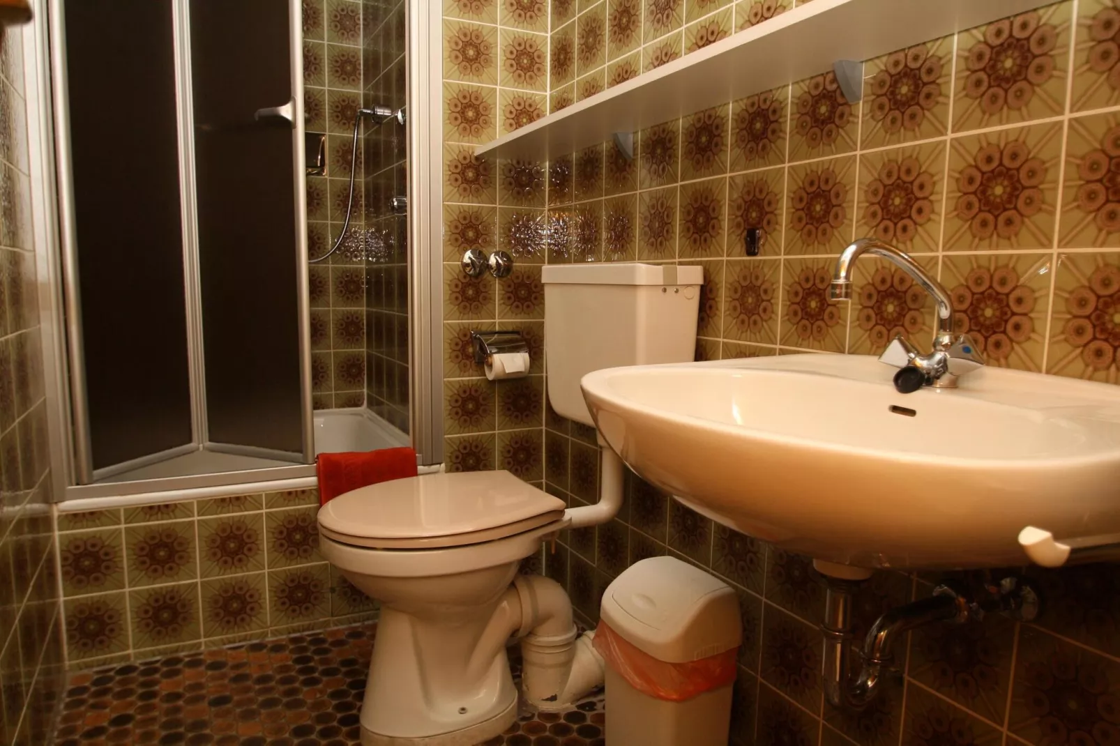 Borntal EG-Bathroom