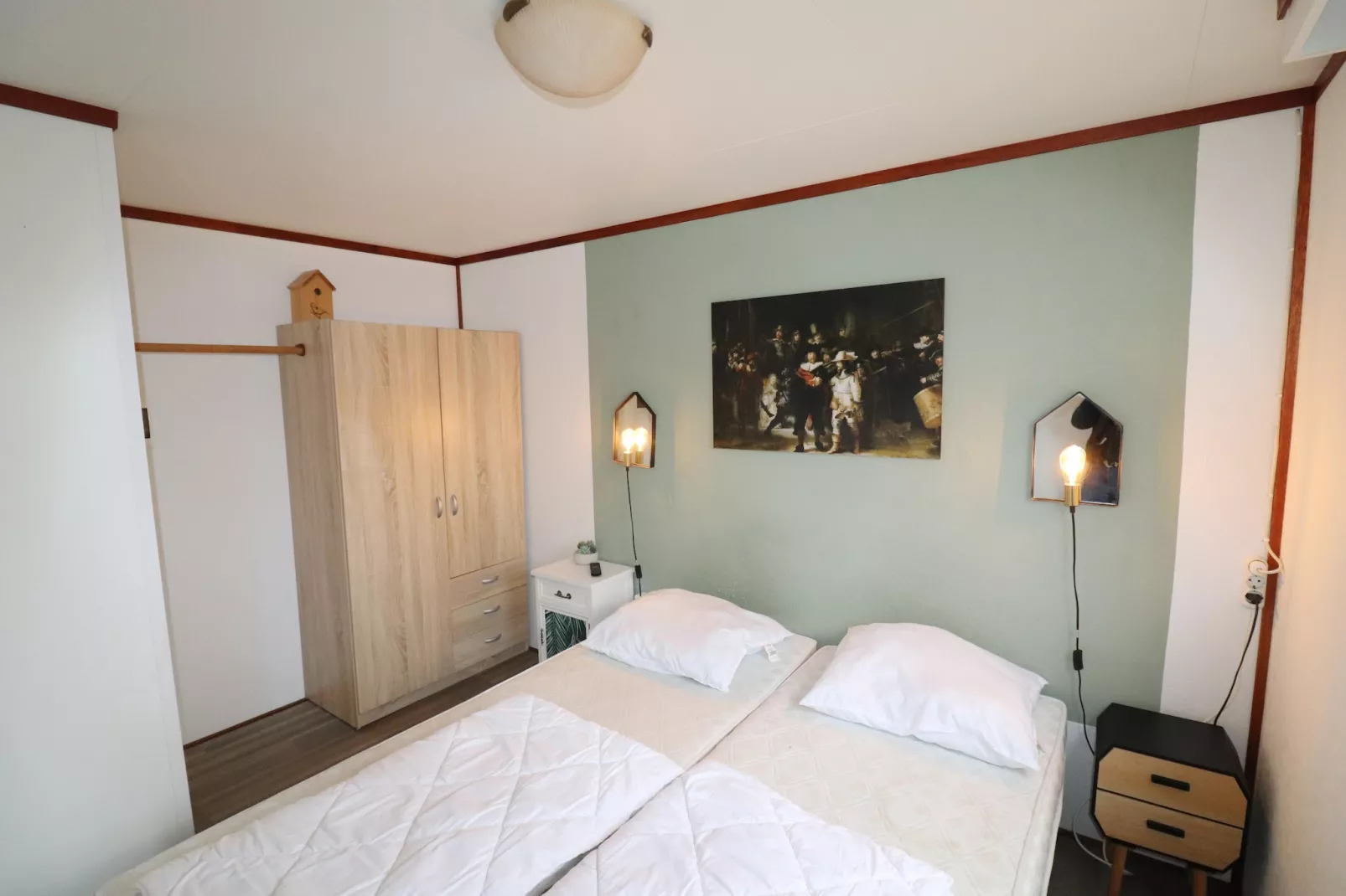 VT 103-Bedroom