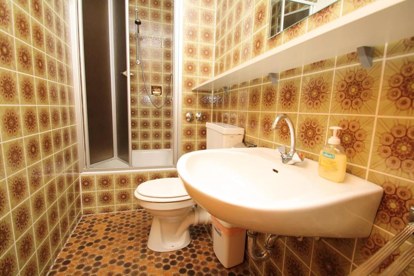 Jagdkopf 1 OG-Bathroom